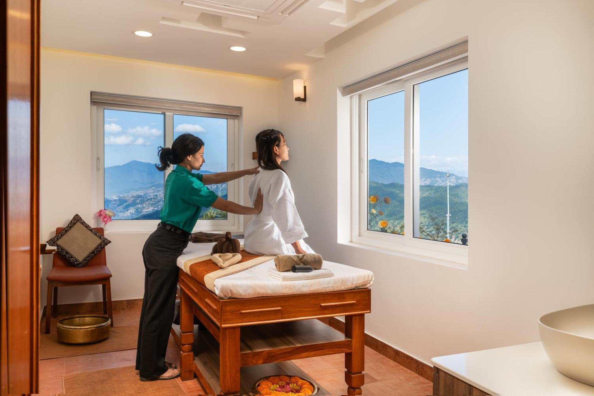 Soaltee Westend Resort นาการ์ก็อต ภายนอก รูปภาพ